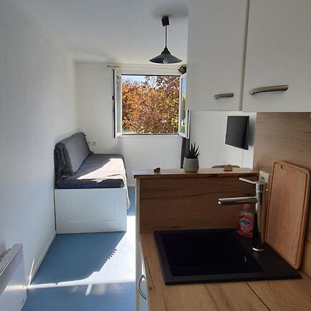 Studio Dans Residence Gauguin Pour Location Courte Duree Et Etudiants Parking Gratuit Gières Zimmer foto