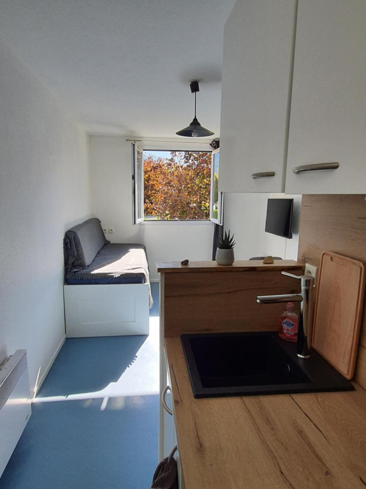 Studio Dans Residence Gauguin Pour Location Courte Duree Et Etudiants Parking Gratuit Gières Zimmer foto